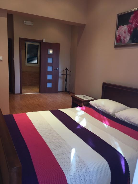 Villa Julia Petrovac Екстериор снимка