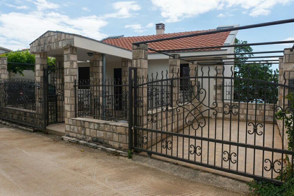 Villa Julia Petrovac Екстериор снимка